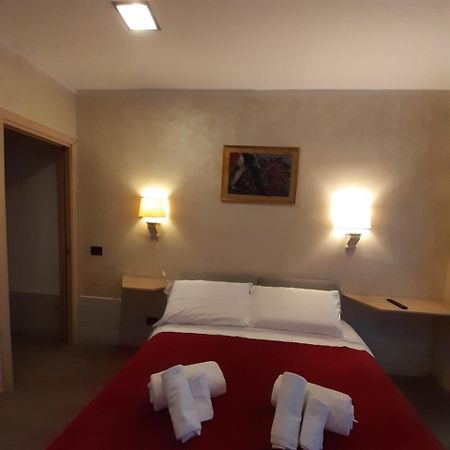 Residenza Le Dimore Hotel เวโรนา ภายนอก รูปภาพ